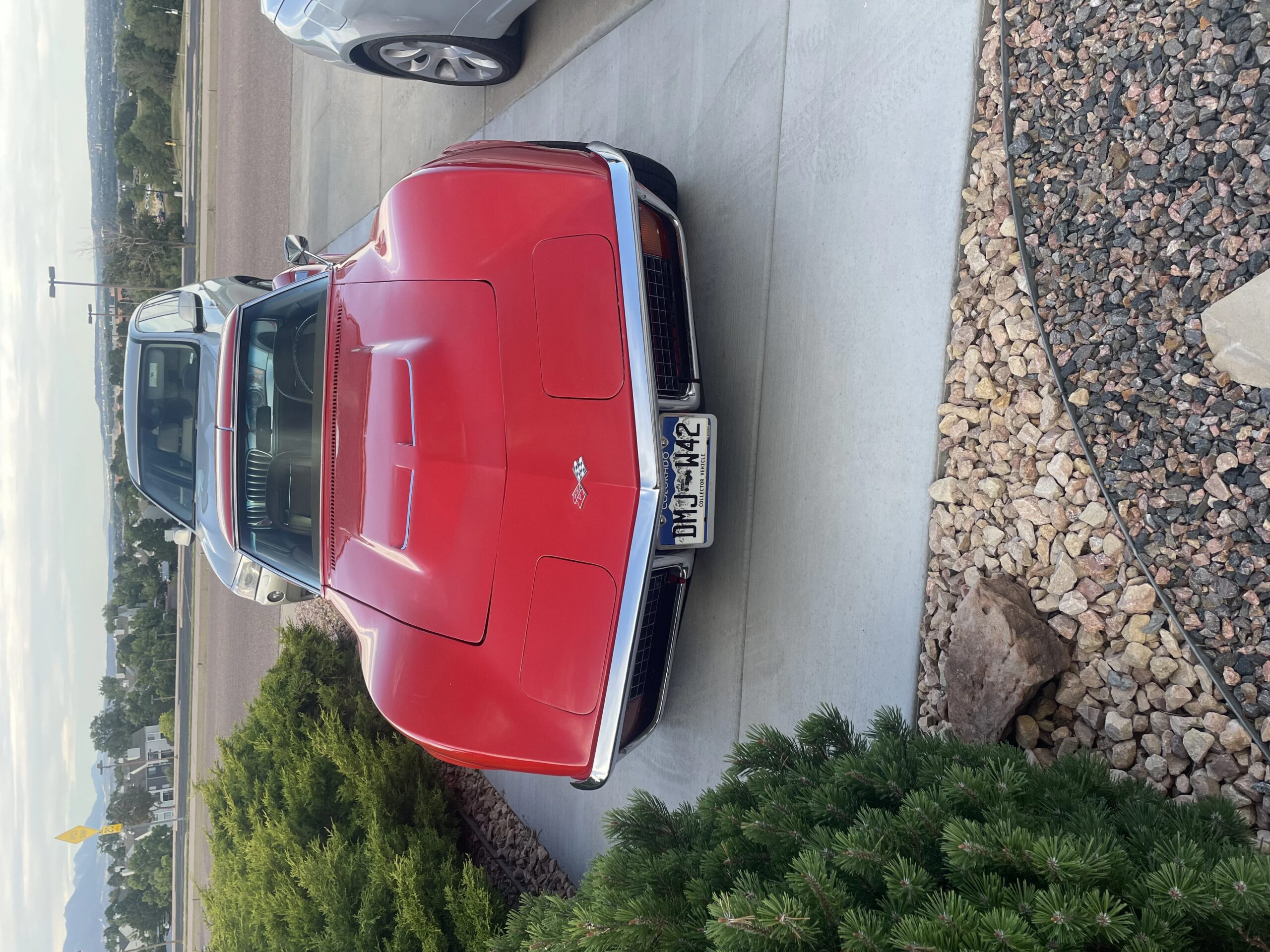 Chevrolet-Corvette-stingray-coupe-w-1lt-1972-Red-Beige-2