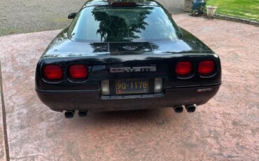 Chevrolet-Corvette-zr-1-coupe-1991-Black-Black-9
