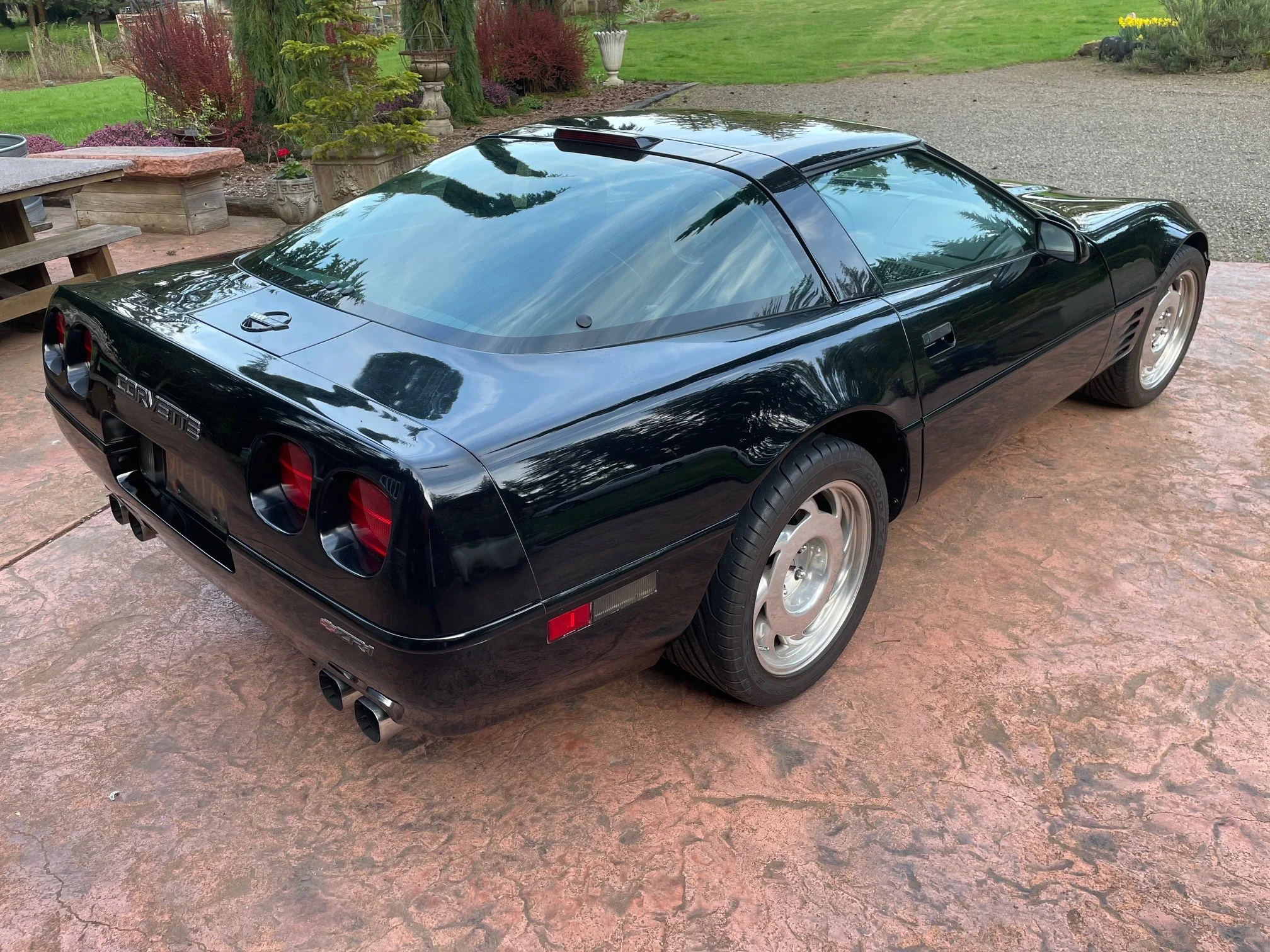 Chevrolet-Corvette-zr-1-coupe-1991-Black-Black