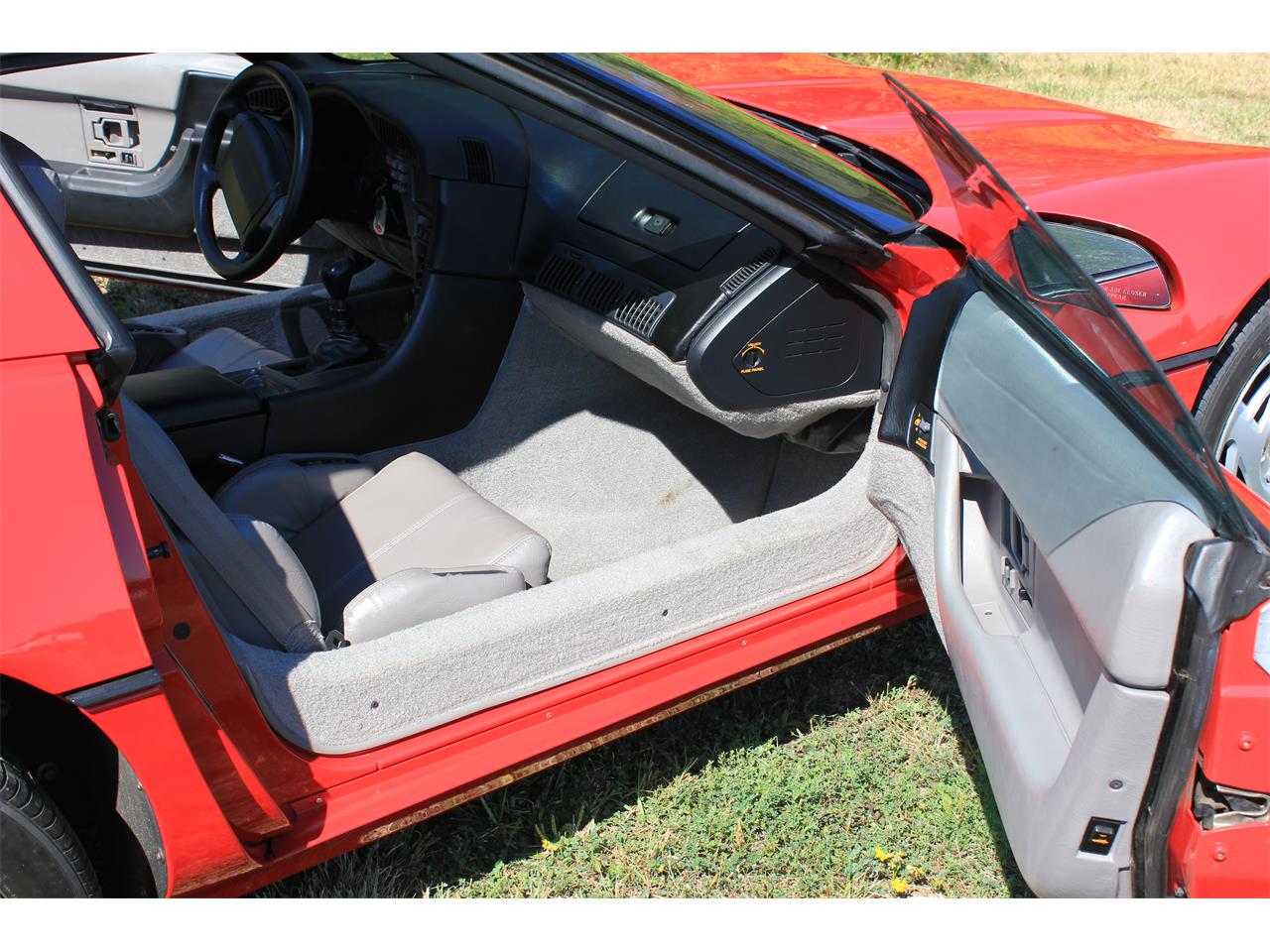 Chevrolet-Corvette-zr1-1990-Red-GrayBlack-27