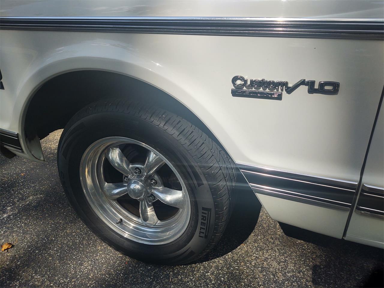 Chevrolet-Custom-10-1972-BRIGHT-WHITE-TAN-LEATHER-9