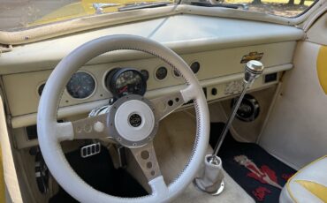 Chevrolet-Deluxe-1940-Coupe-10