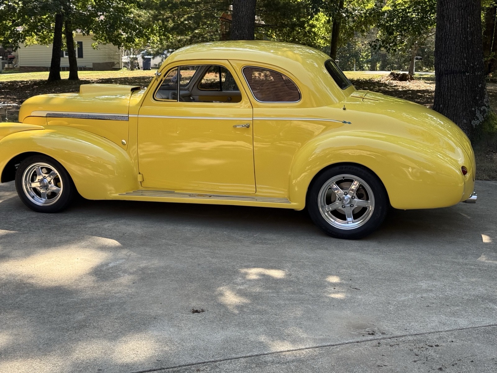 Chevrolet-Deluxe-1940-Coupe