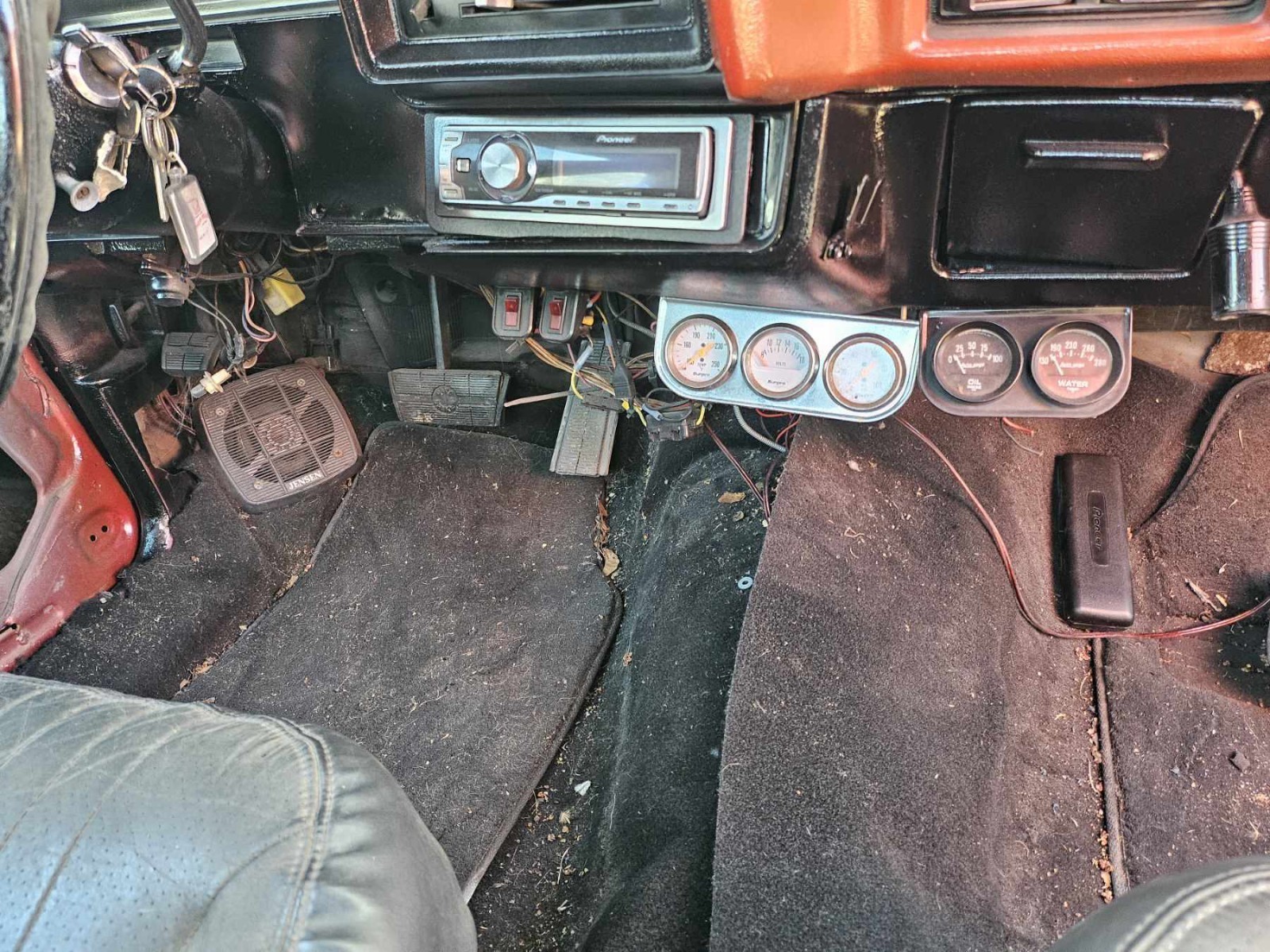 Chevrolet-El-Camino-1974-9