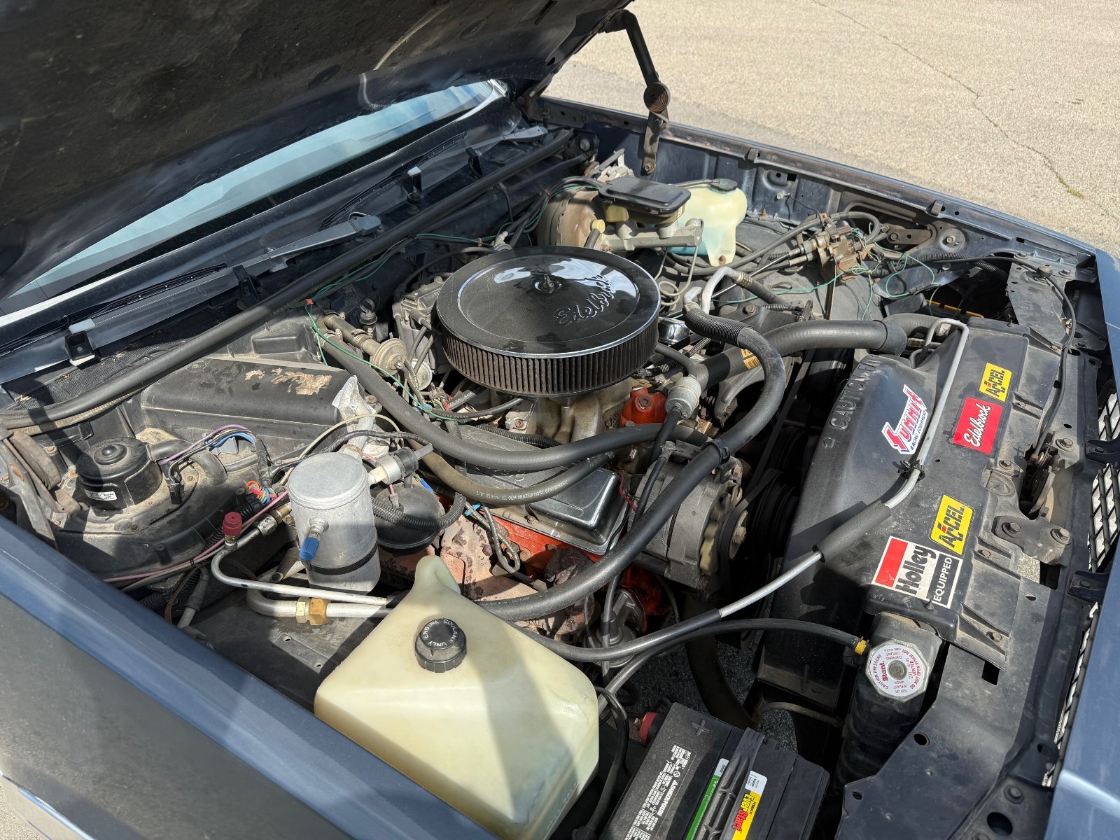 Chevrolet-El-Camino-1983-Standard-Cab-Pickup-22