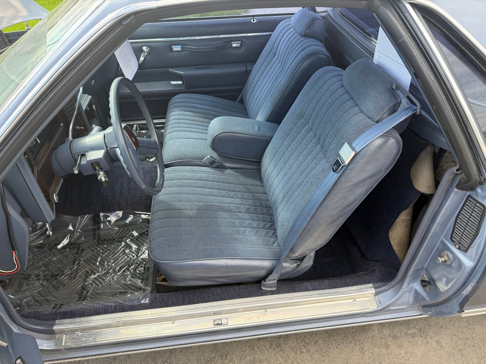 Chevrolet-El-Camino-1983-Standard-Cab-Pickup-23