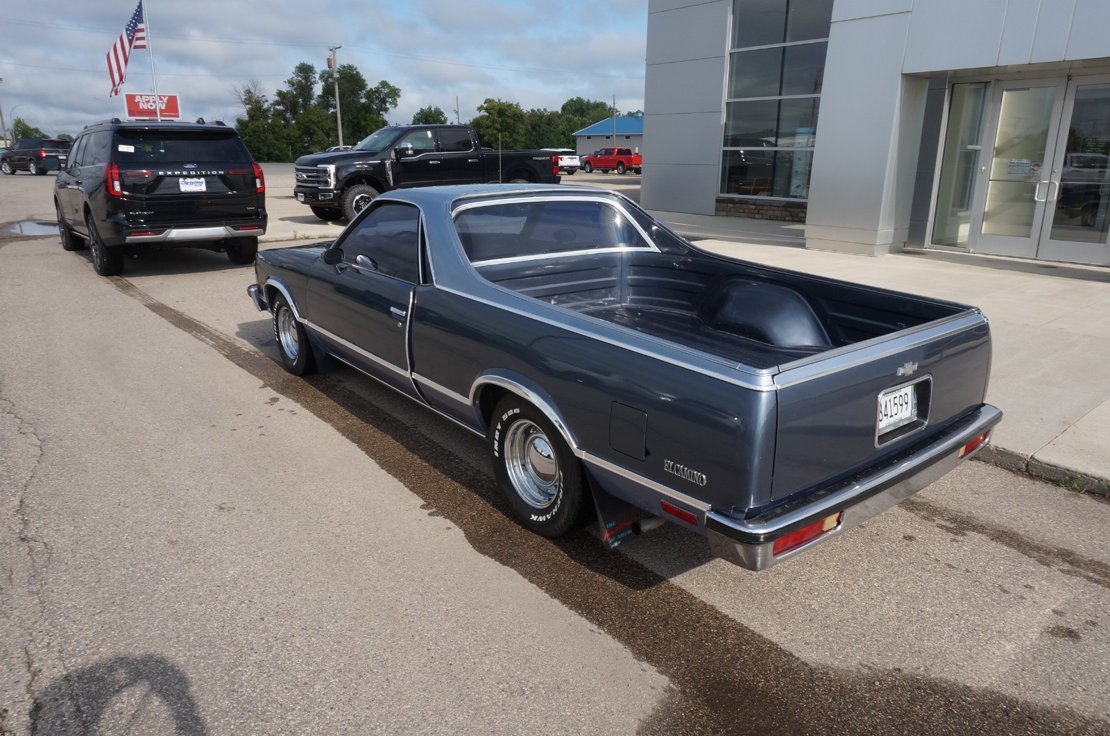 Chevrolet-El-Camino-1983-Standard-Cab-Pickup-6