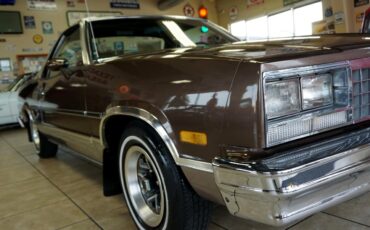 Chevrolet-El-Camino-1984-Classic-Car-14