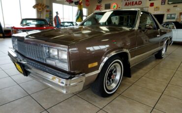 Chevrolet-El-Camino-1984-Classic-Car-2