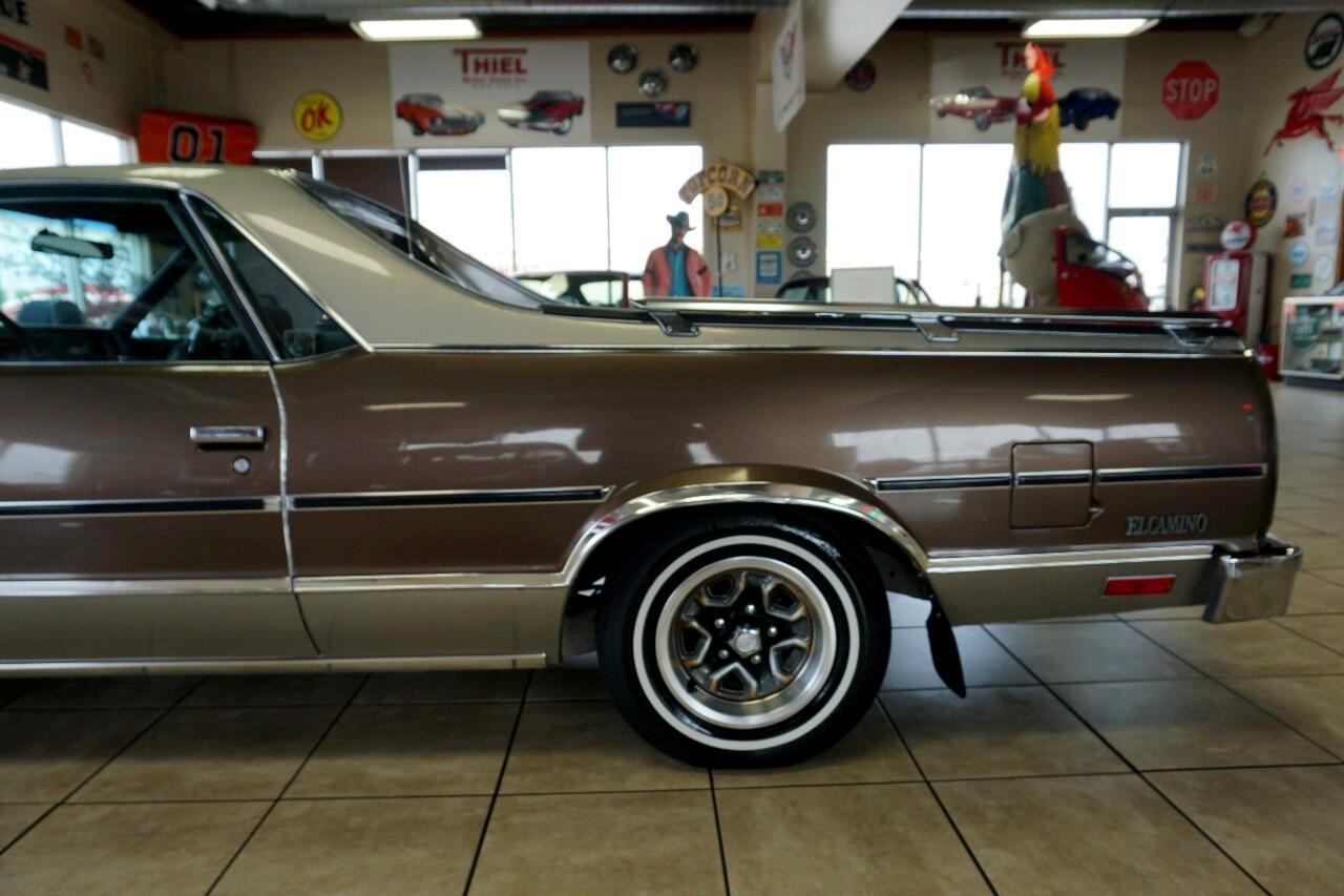 Chevrolet-El-Camino-1984-Classic-Car-36