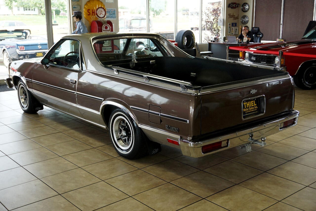 Chevrolet-El-Camino-1984-Classic-Car-5