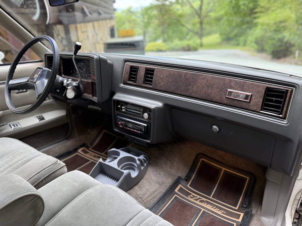 Chevrolet-El-Camino-1984-Pickup-Truck-34