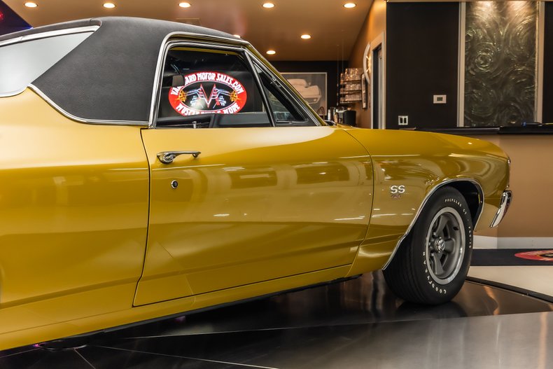 Chevrolet-El-camino-1972-Gold-1