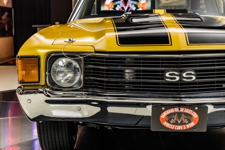 Chevrolet-El-camino-1972-Gold-24