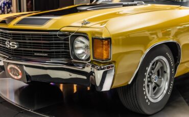 Chevrolet-El-camino-1972-Gold-31