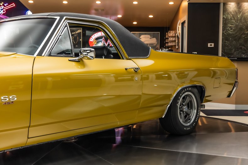 Chevrolet-El-camino-1972-Gold-32
