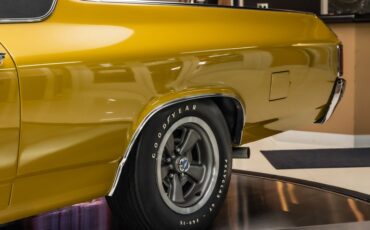 Chevrolet-El-camino-1972-Gold-33