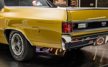 Chevrolet-El-camino-1972-Gold-36