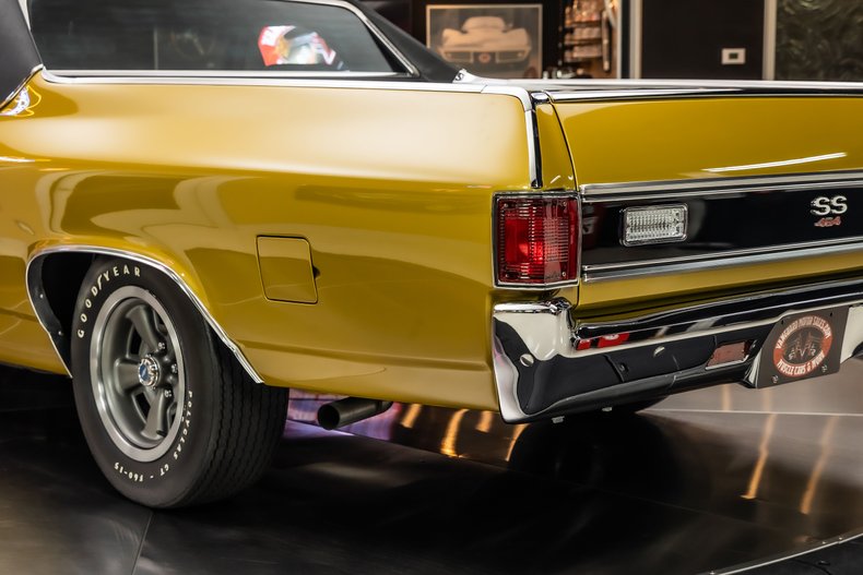 Chevrolet-El-camino-1972-Gold-36