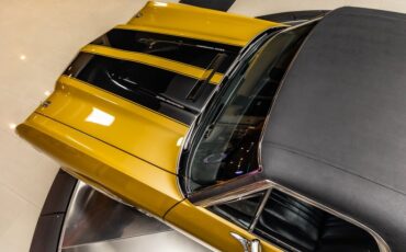Chevrolet-El-camino-1972-Gold-39