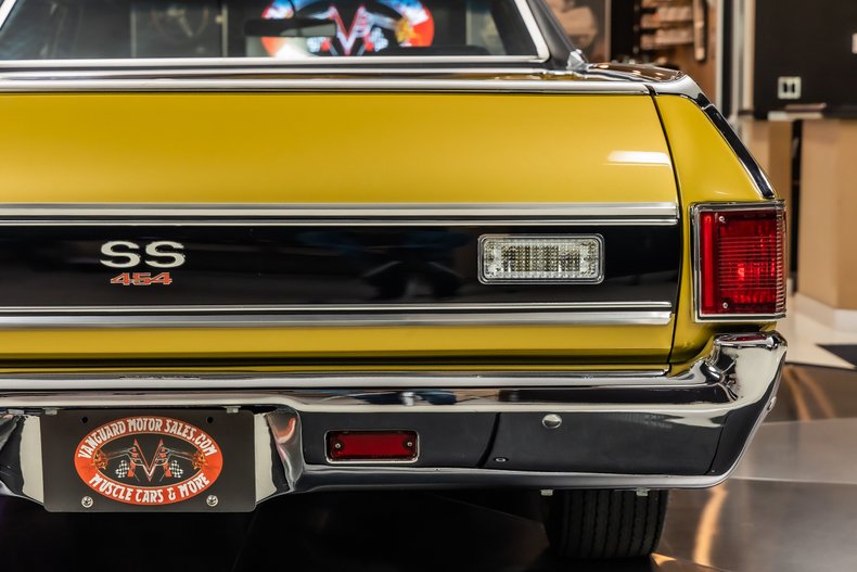 Chevrolet-El-camino-1972-Gold-43