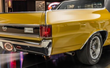 Chevrolet-El-camino-1972-Gold-44