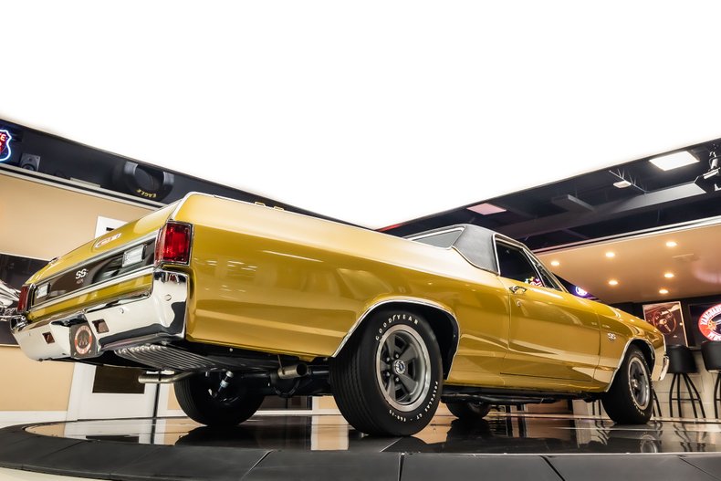 Chevrolet-El-camino-1972-Gold-45