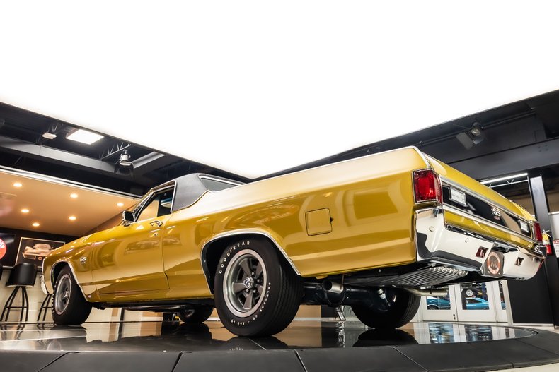 Chevrolet-El-camino-1972-Gold-47