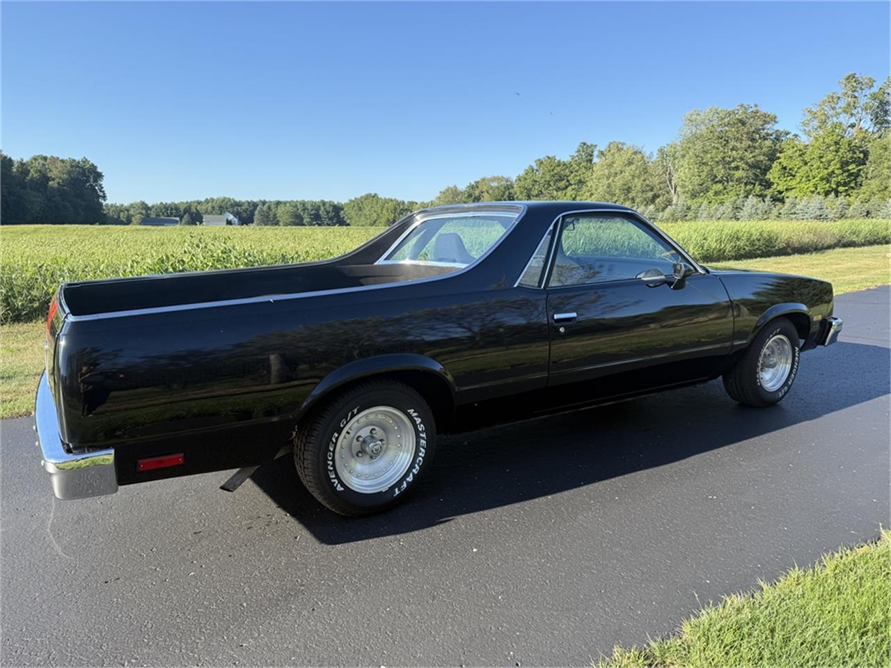 Chevrolet-El-camino-1985-Black-Black-18
