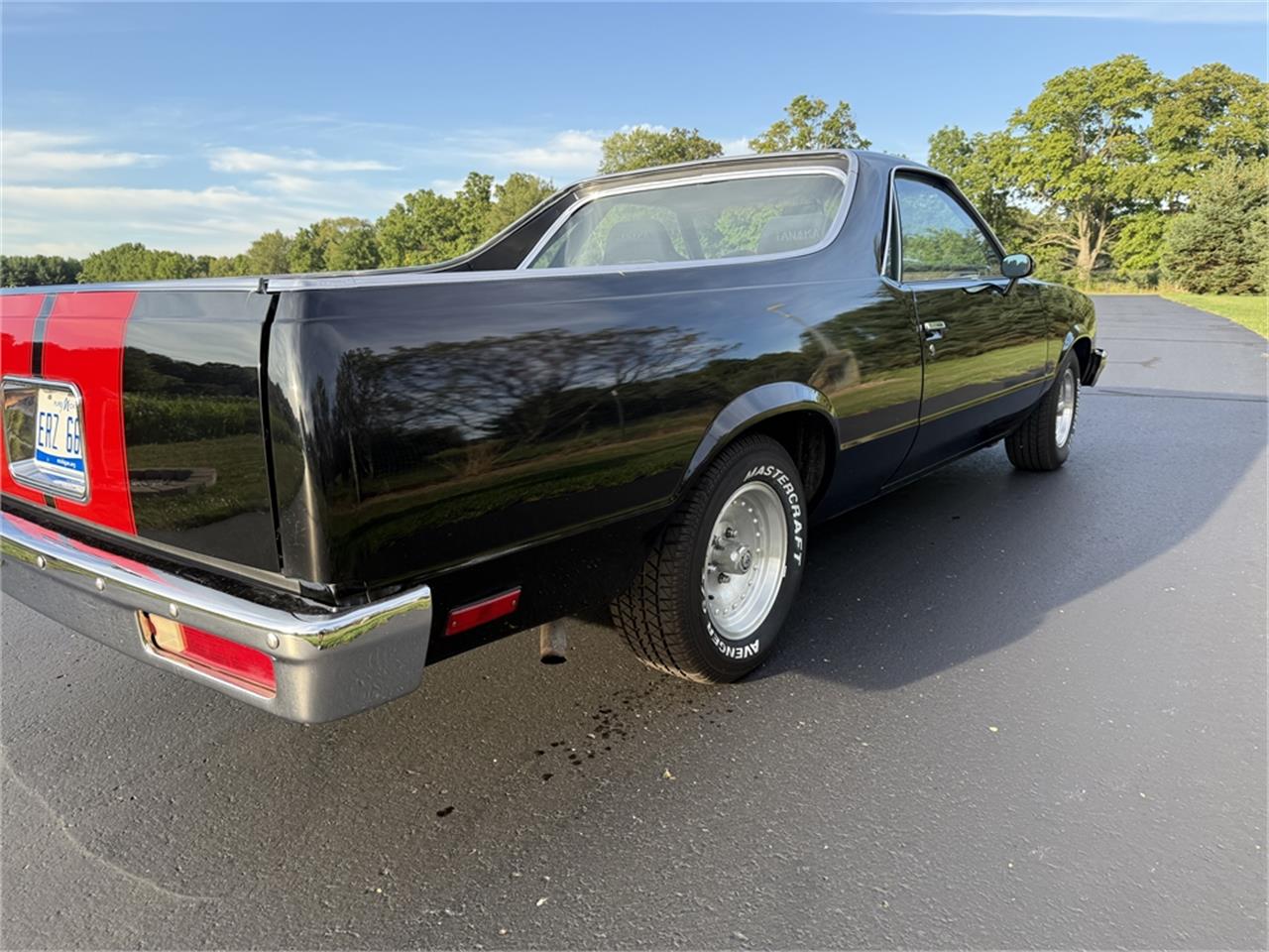 Chevrolet-El-camino-1985-Black-Black-2