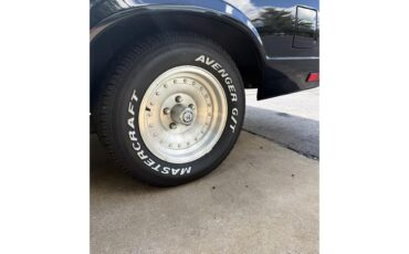 Chevrolet-El-camino-1985-Black-Black-59