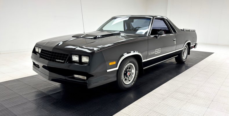 Chevrolet-El-camino-1985-Black-Burgundy