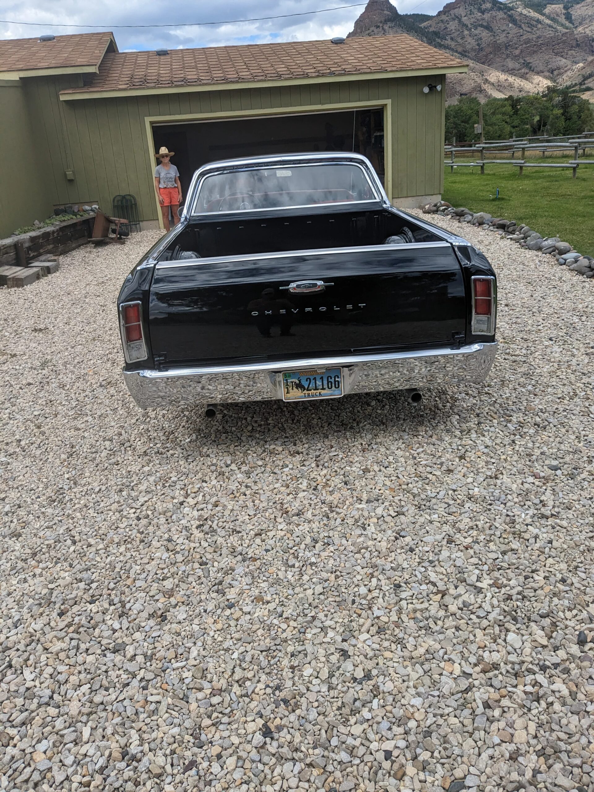 Chevrolet-El-camino-v8-1966-Black-Red-4
