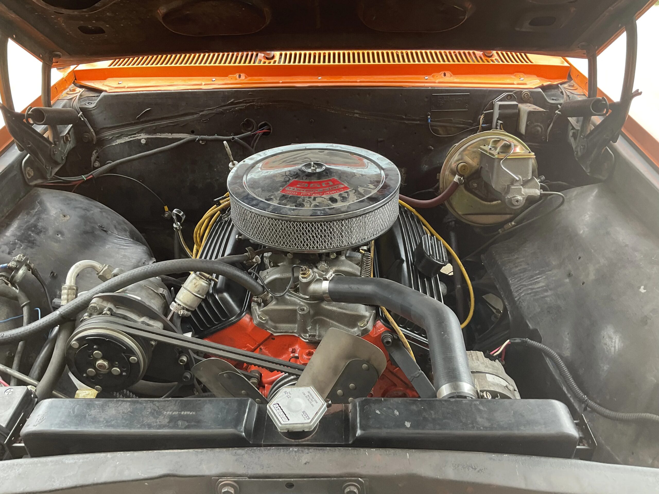 Chevrolet-El-camino-v8-1966-Orange-Black-13