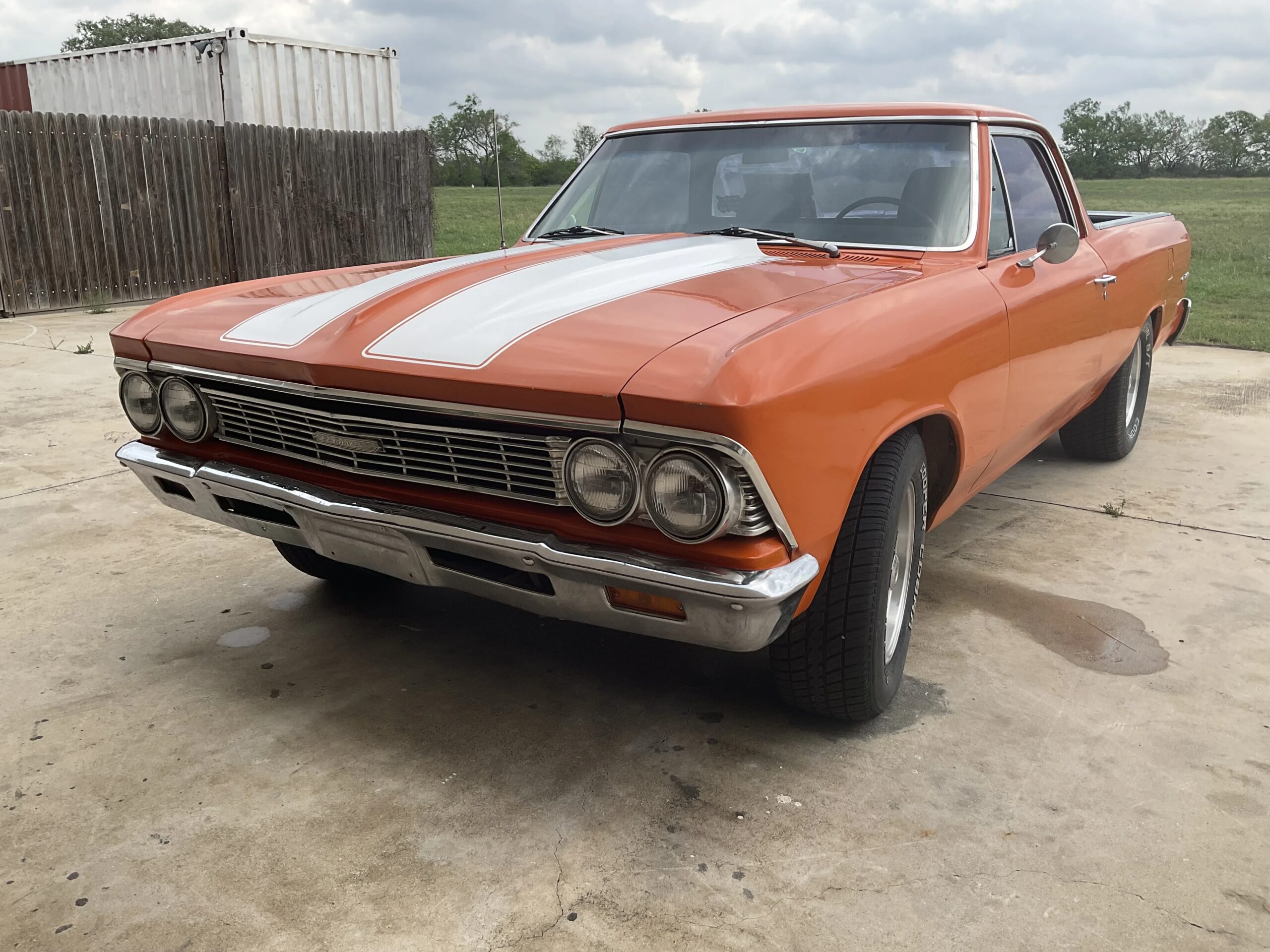 Chevrolet-El-camino-v8-1966-Orange-Black-2
