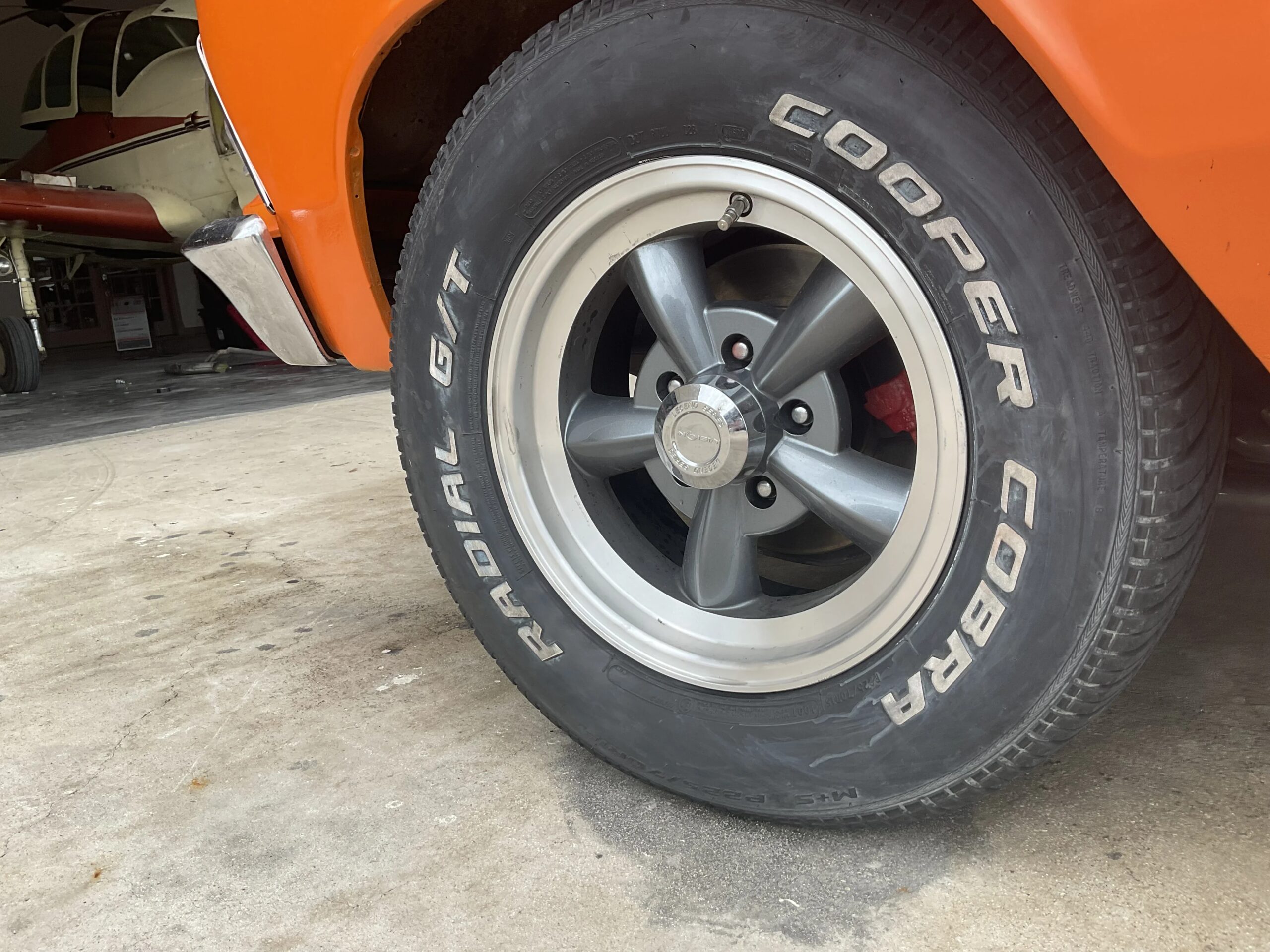 Chevrolet-El-camino-v8-1966-Orange-Black-4