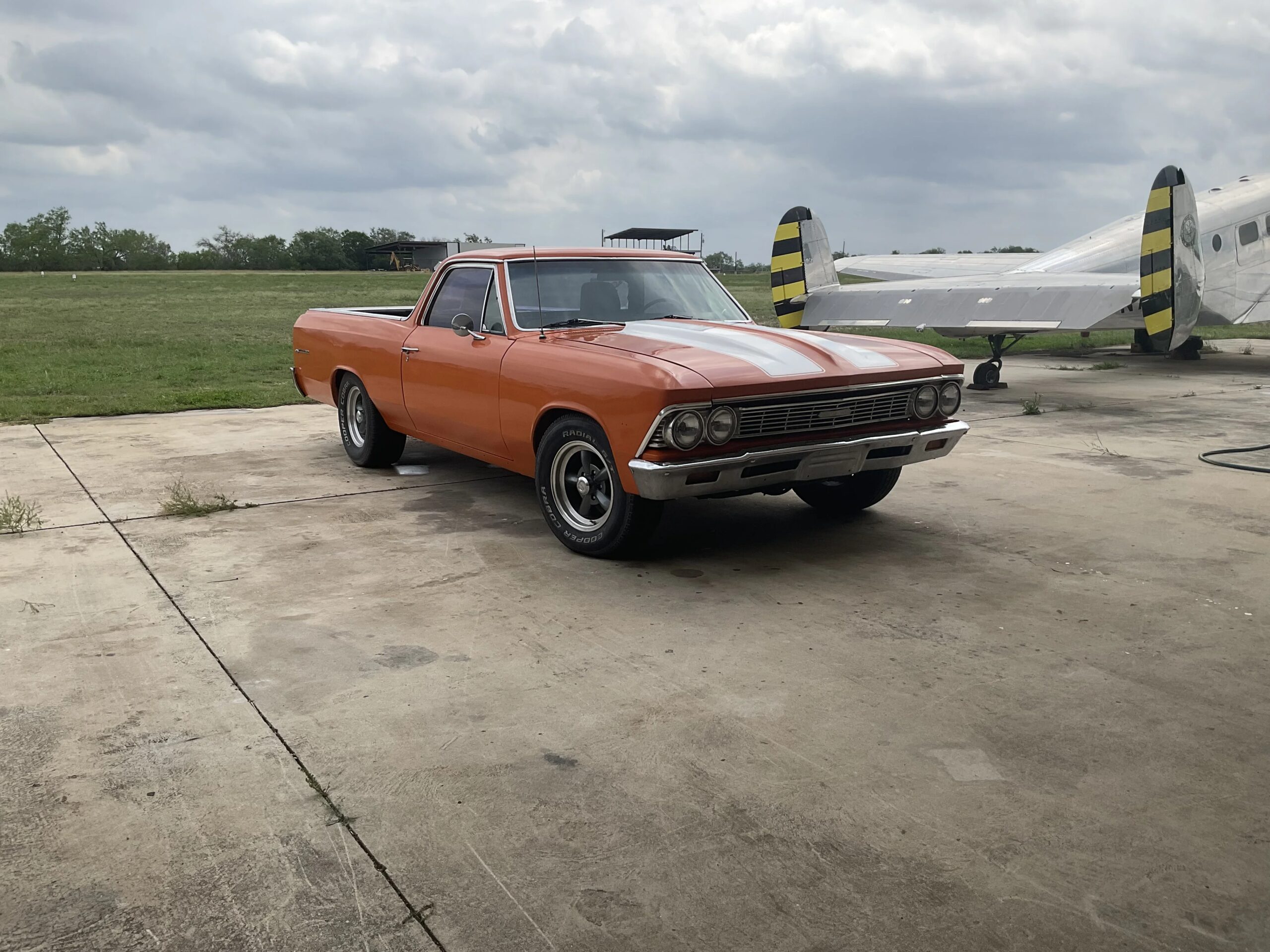 Chevrolet-El-camino-v8-1966-Orange-Black