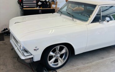 Chevrolet-El-camino-v8-1966-White-Blue