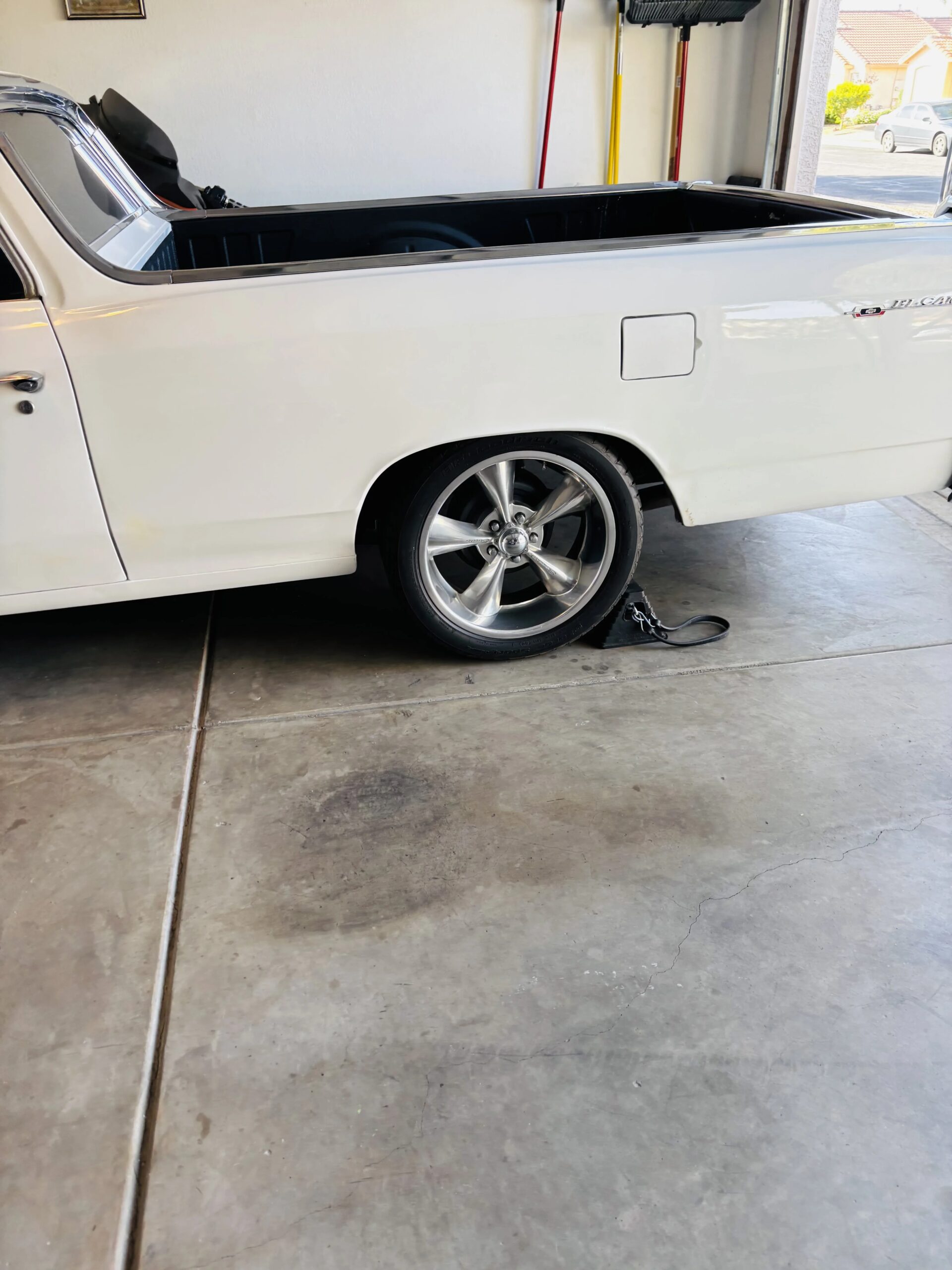 Chevrolet-El-camino-v8-1966-White-Blue-4