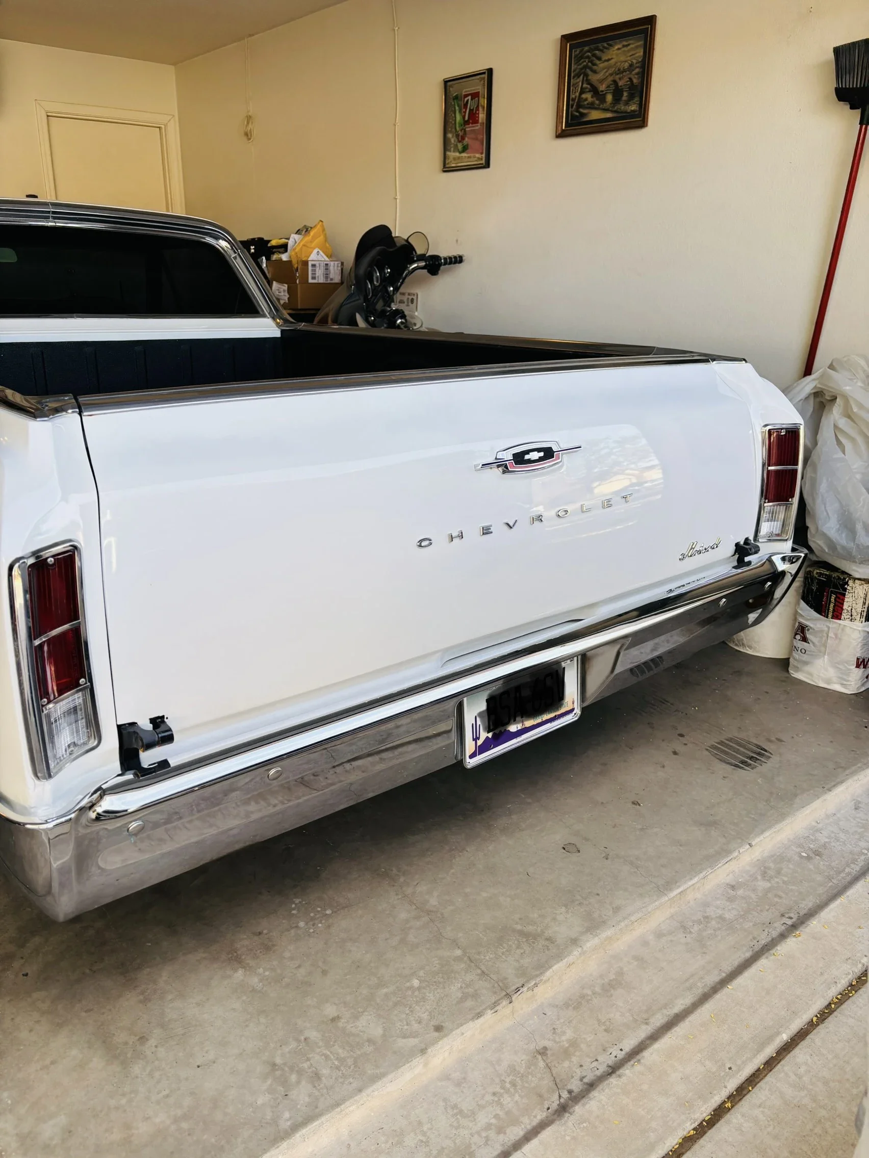 Chevrolet-El-camino-v8-1966-White-Blue-7