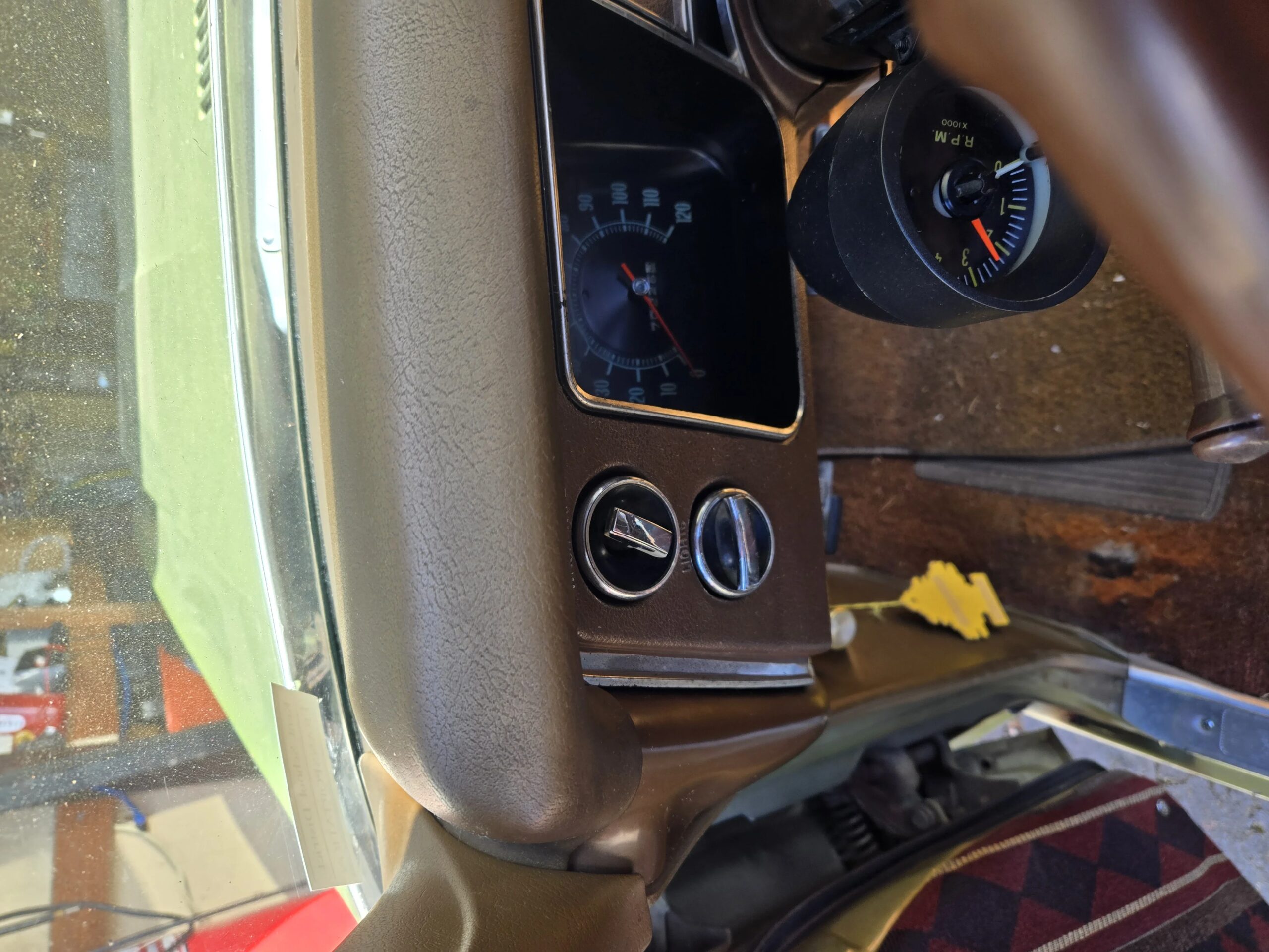 Chevrolet-El-camino-v8-1968-Green-Brown-36