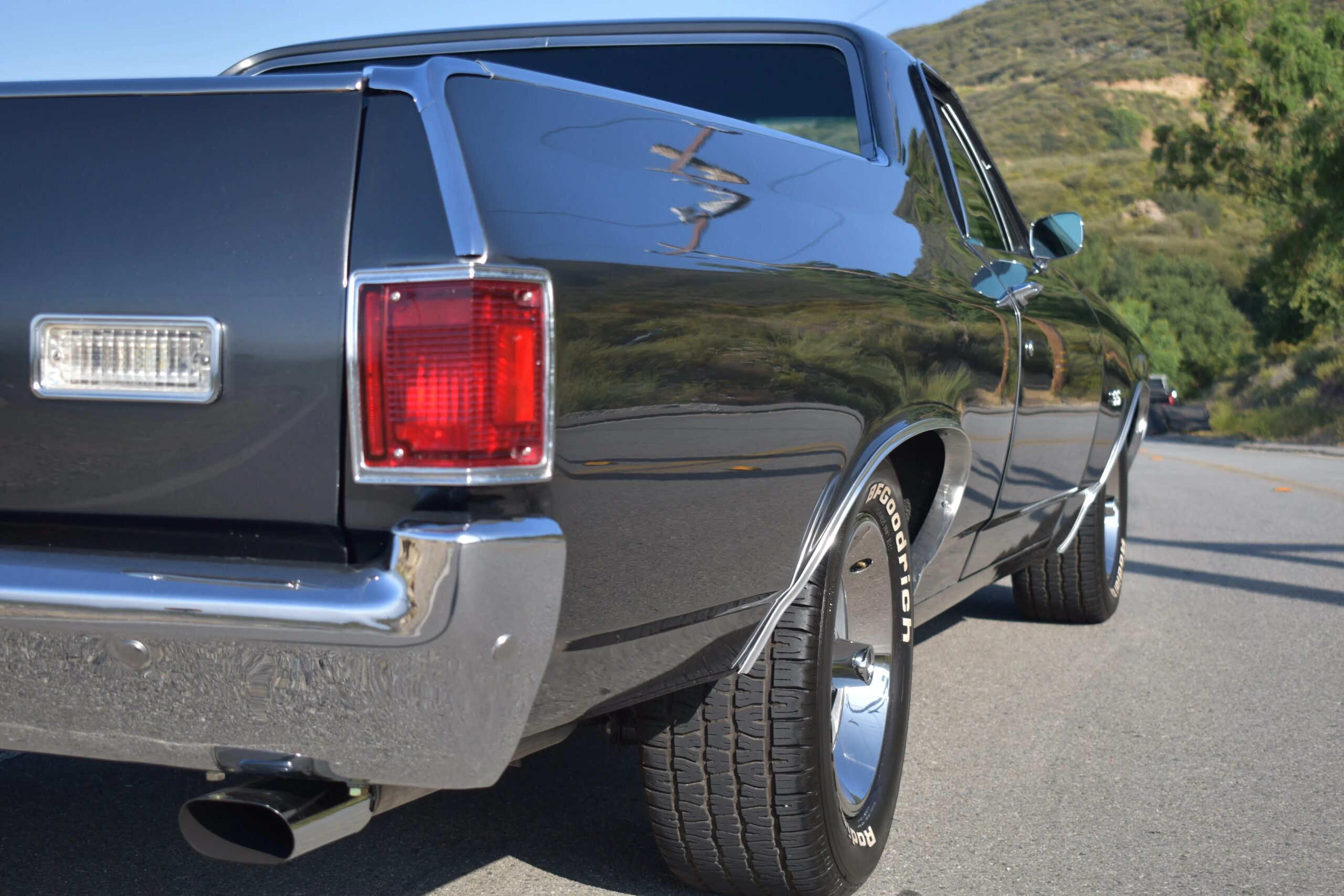 Chevrolet-El-camino-v8-1971-Custom-Black-9