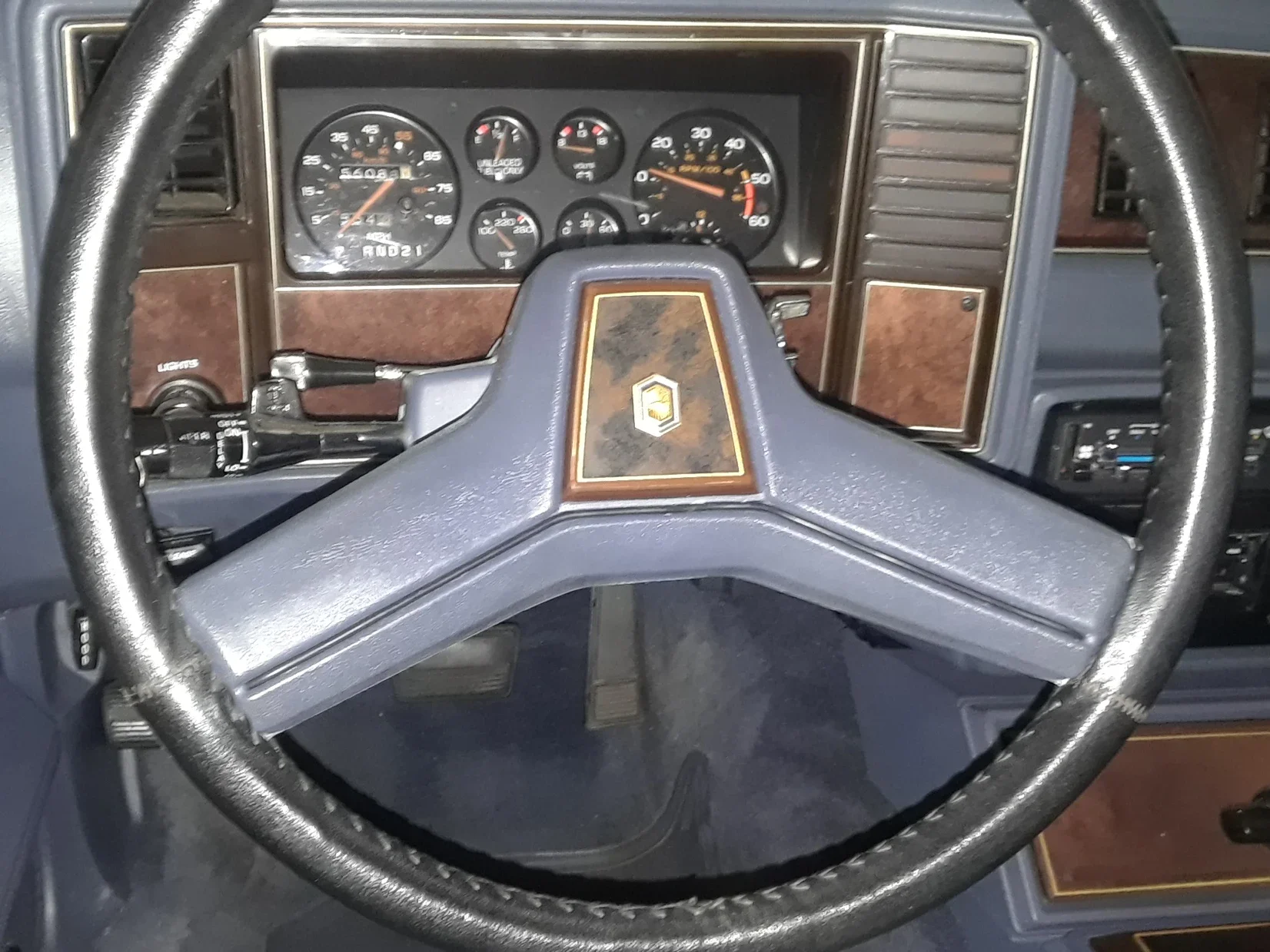 Chevrolet-El-camino-v8-1984-Blue-Blue-58