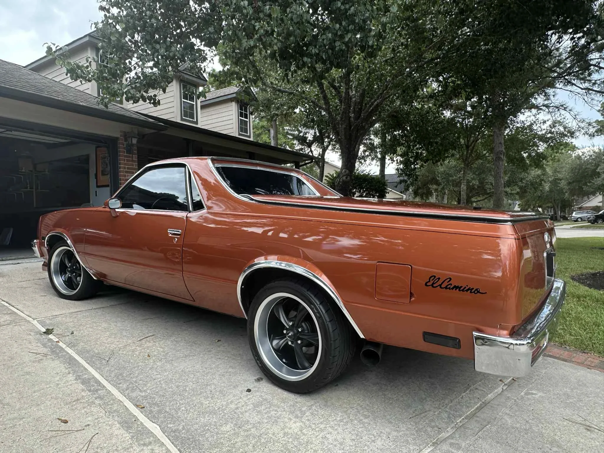 Chevrolet-El-camino-v8-1984-Orange-Black-1