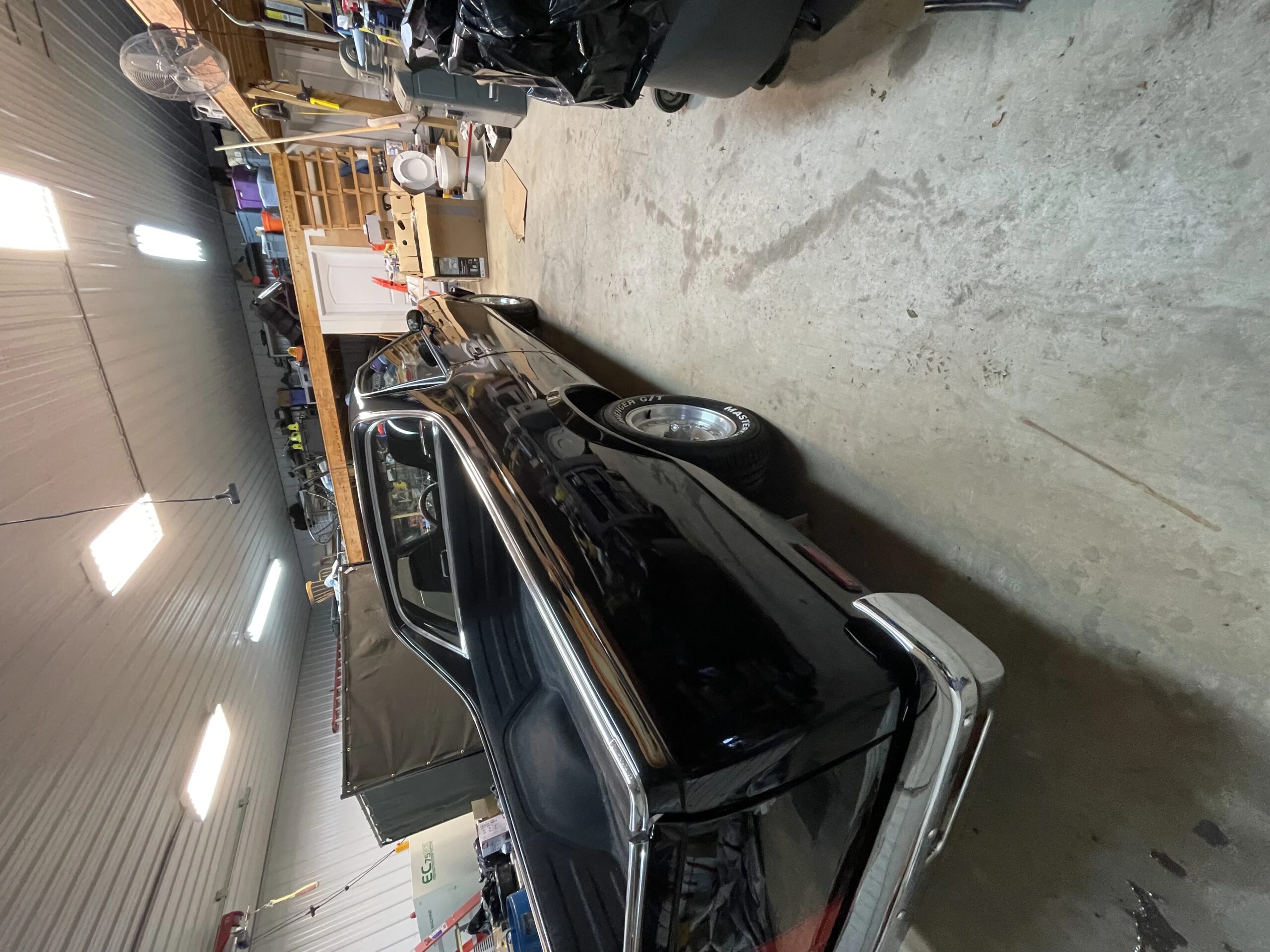 Chevrolet-El-camino-v8-1985-Black-Burgundy-12