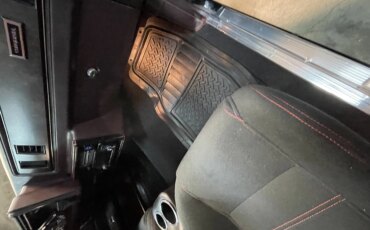Chevrolet-El-camino-v8-1985-Black-Burgundy-14