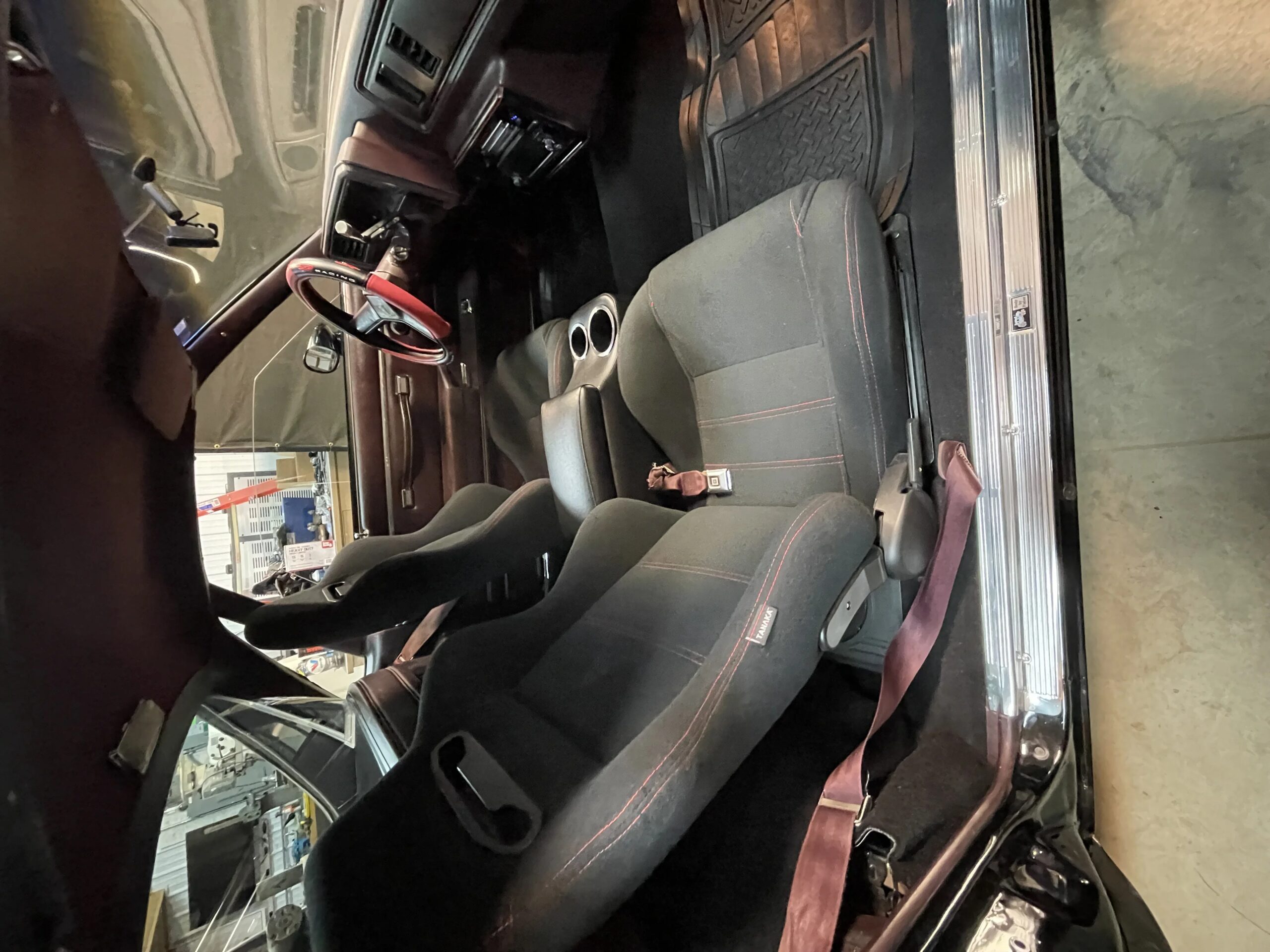 Chevrolet-El-camino-v8-1985-Black-Burgundy-15