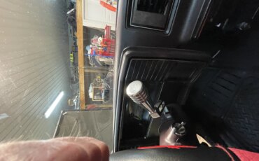 Chevrolet-El-camino-v8-1985-Black-Burgundy-6