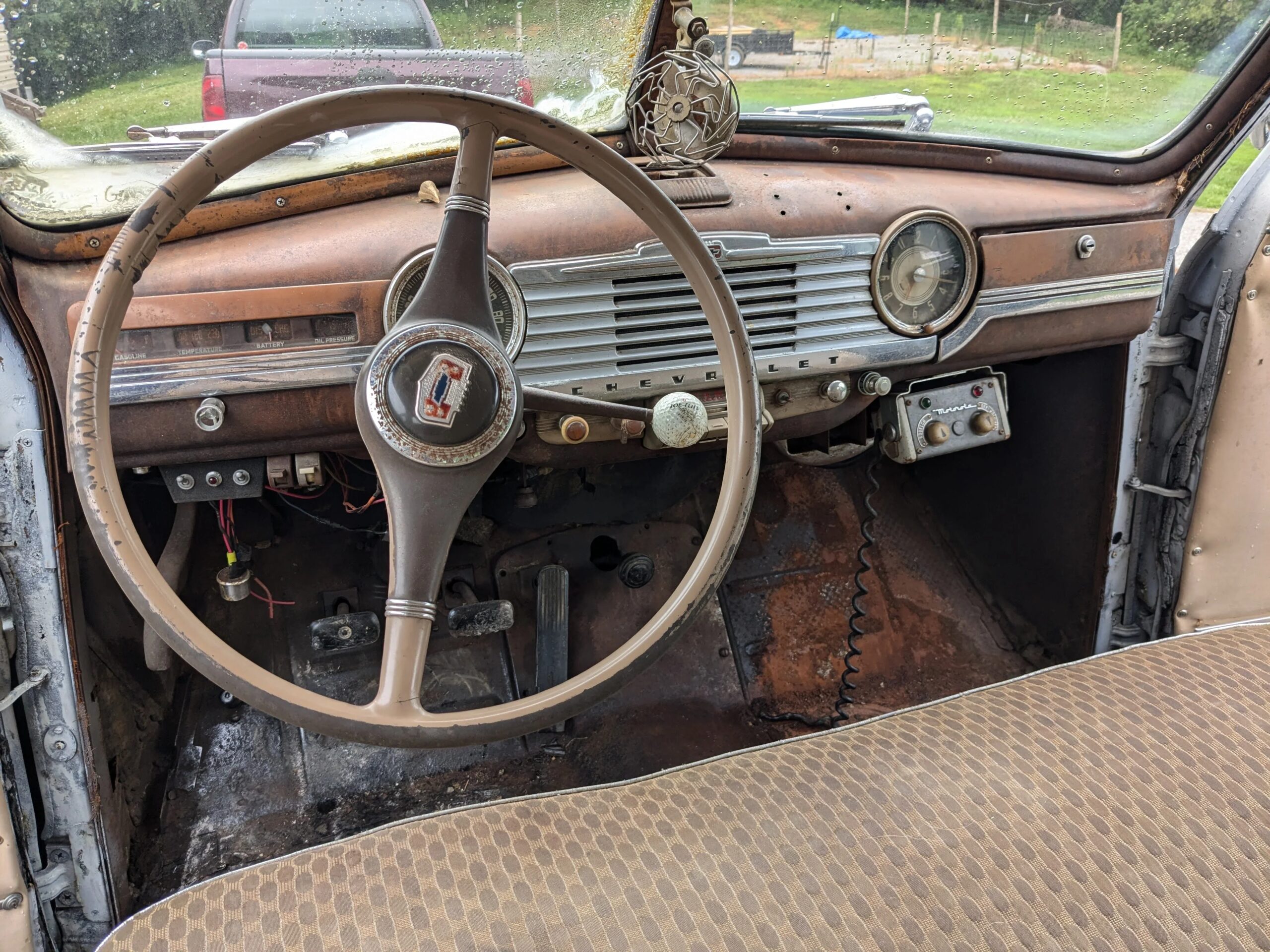 Chevrolet-Fleetline-1948-Black-Brown-16