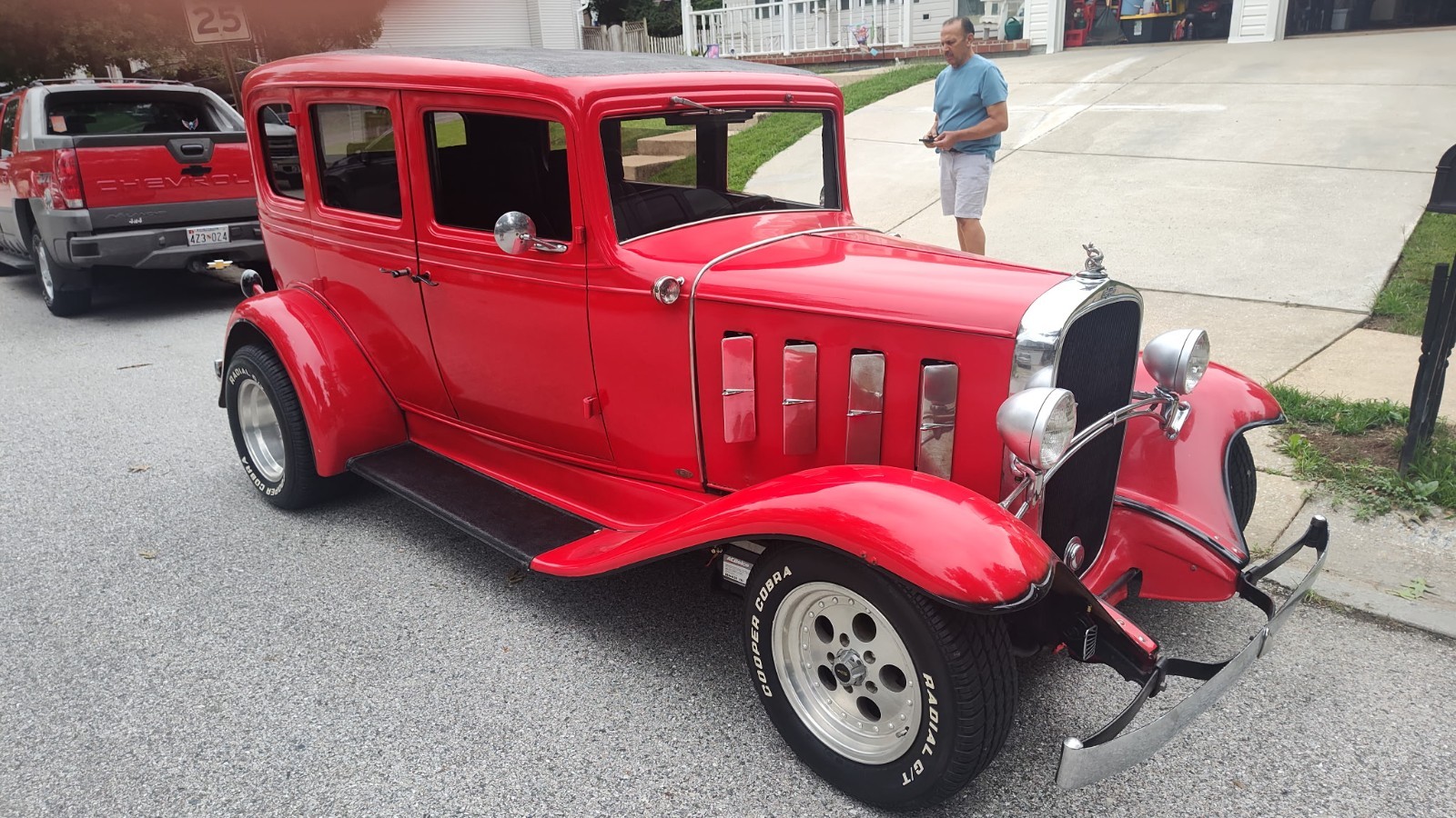 Chevrolet-Four-Door-Sedan-1932-Sedan-5